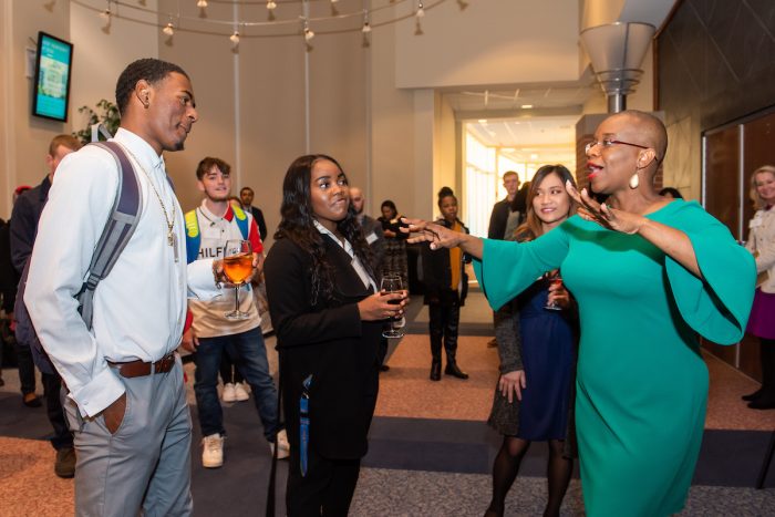 SCSU_19_BusinessEtiquetteDinner_4945