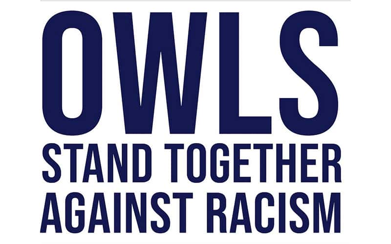 owls stand together