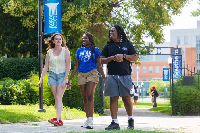 Students walking across SCSU's campus